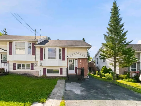 7 Continental Ln, Eastern Passage, NS B3G 0B5
