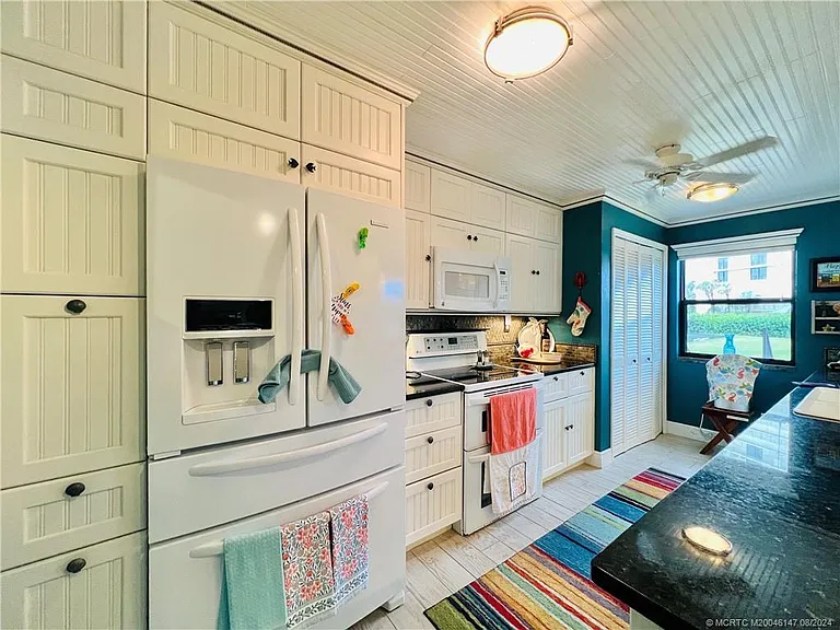 10044 S Ocean Dr #102 — Photo 8