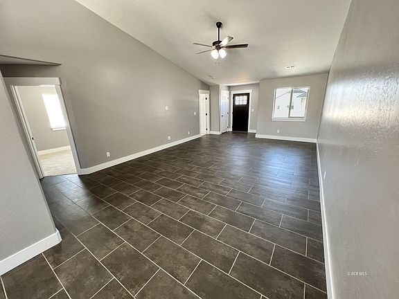4th image of 1715 Opal Dr