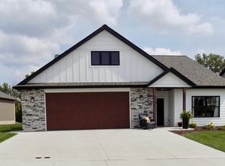 510 Kodiak Dr NW, Stewartville, MN 55976