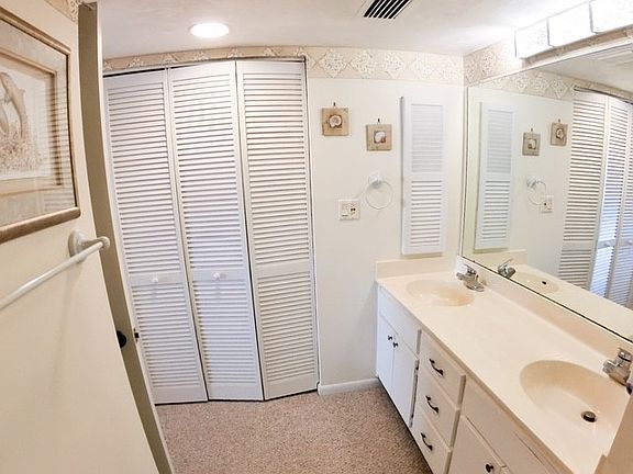 5th image of 3350 N Key Dr #513