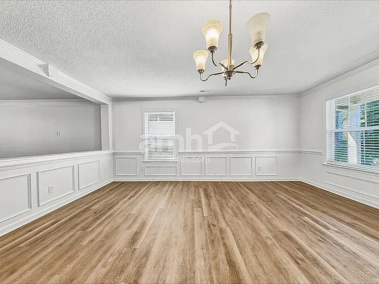 2116 Maple Tree Ct — Photo 8
