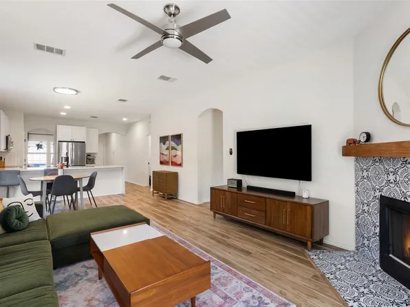 9402 Brents Elm Dr, Austin, TX 78744