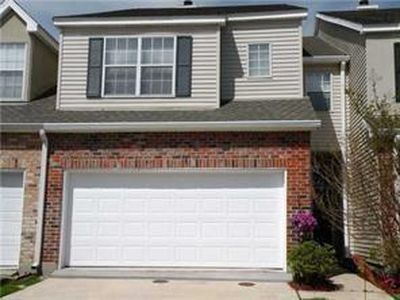 4 Nouveau Ln E, Metairie, LA, 70003