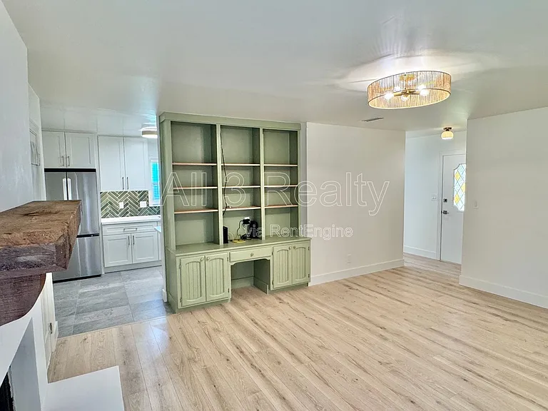 3224 Little John Dr — Photo 7