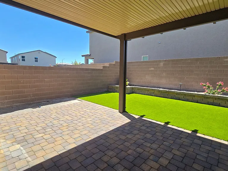 7647 Duran Harbor Ln — Photo 60