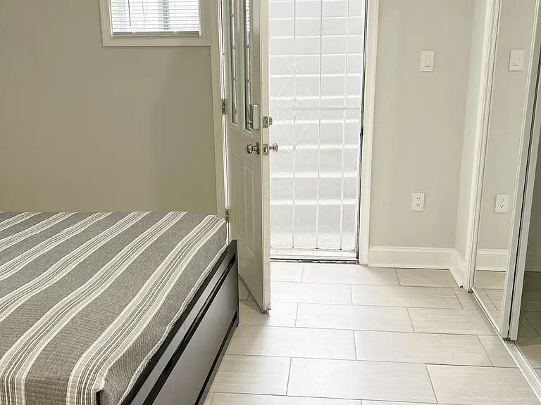 219 P St NW #BASEMENT — Photo 10
