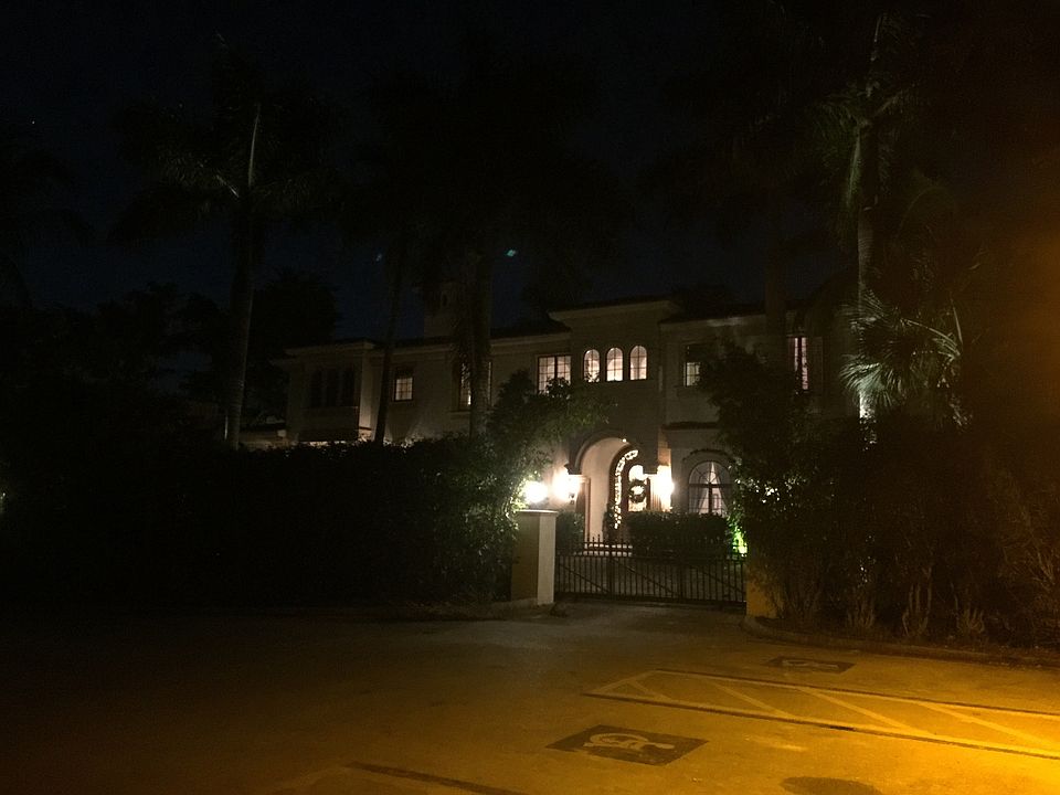 2nd image of 22 4th Ave S