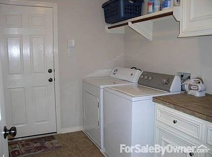 5th image of 3038 Pine Chase Dr