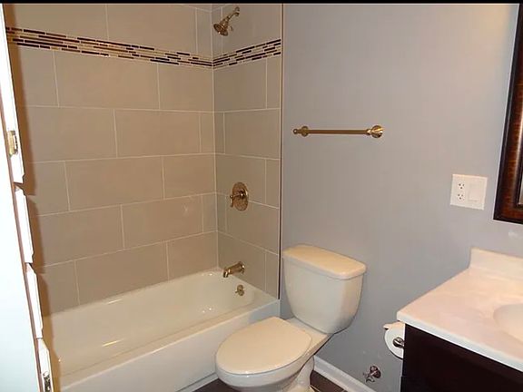 5th image of 4431 Arbor Cir APT 25