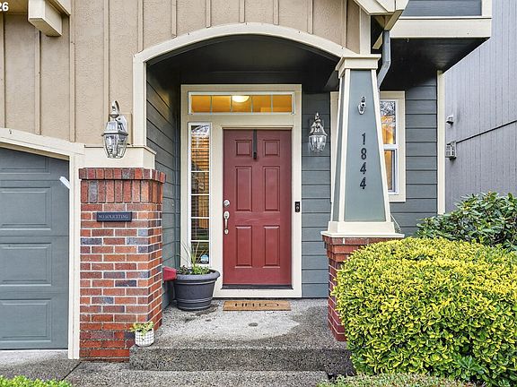 2nd image of 1844 SE Waterlily St