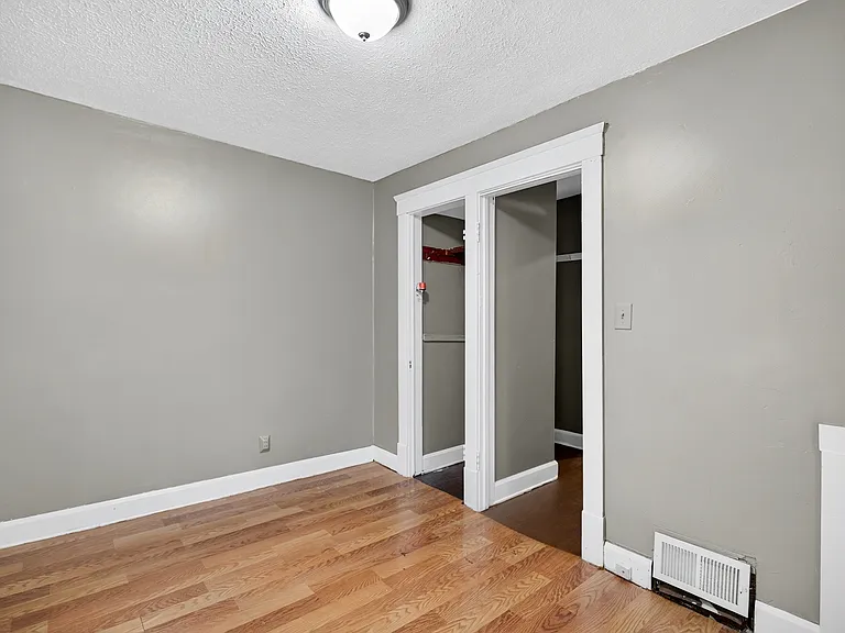 4265 E 128th St #1 — Photo 13