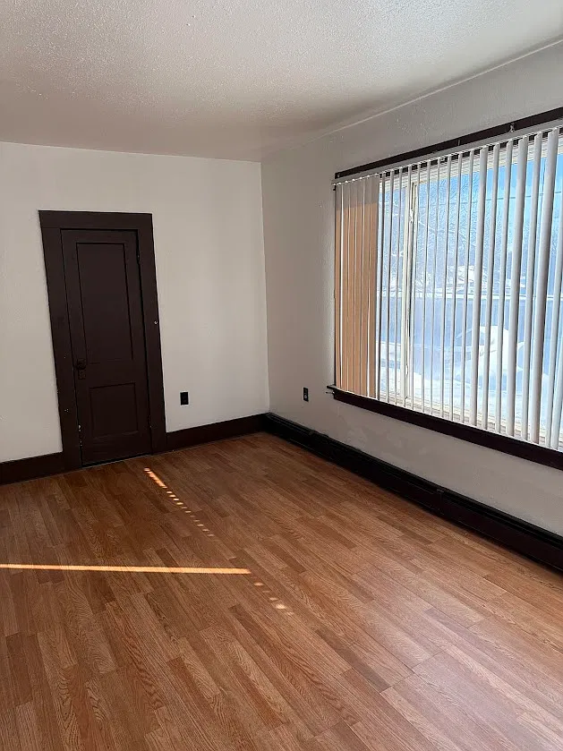 238 W Dale Ave — Photo 2