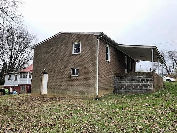 3rd image of 337 S Branch St