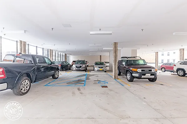 Rented by MySpaceNYC | media 71