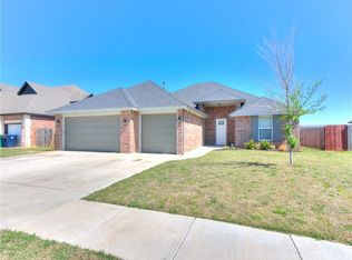 13304 Brampton Way, Yukon, OK 73099