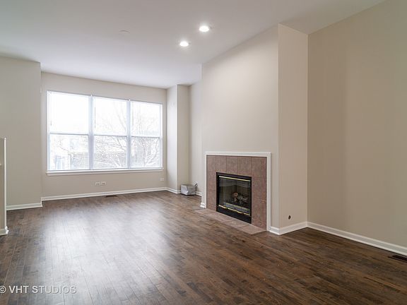 2nd image of 3466 W Belmont Ave #N