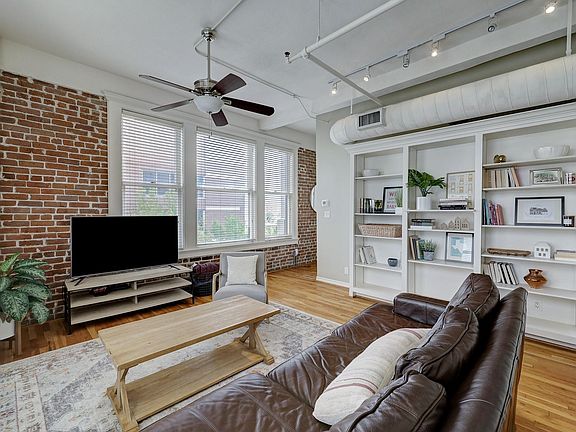 4th image of 201 Main St Unit 3A