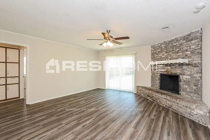 3051 Shane Dr — Photo 5