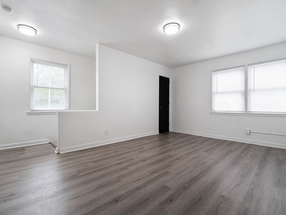 1st image of 33 Midland Heights Cir #A