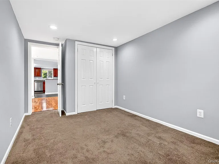 58 Samsondale Ave #A — Photo 26