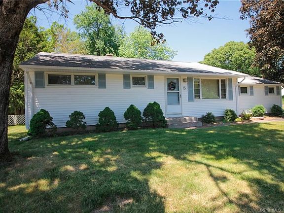 3rd image of 5 Woodlawn Ave