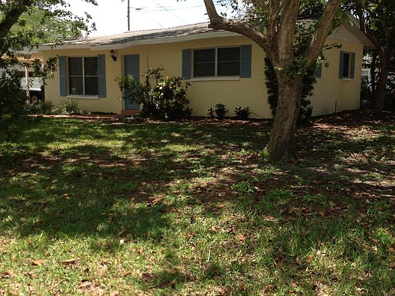 2nd image of 3615 35th Avenue Dr W