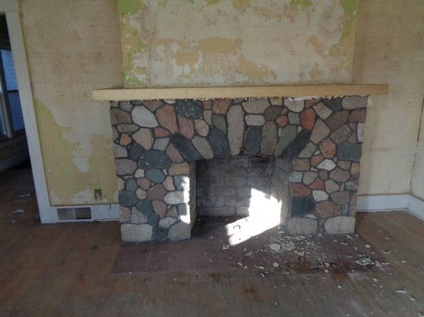 detroit-michigan-88436875 picture