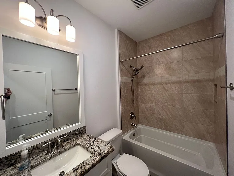 5148 Sandy Shores Dr — Photo 25