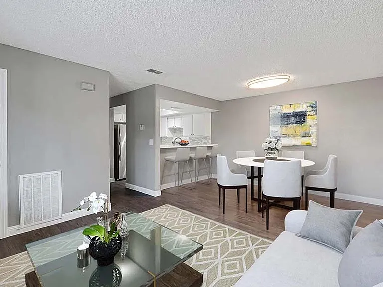 The Harrison Apartments — Photo 9