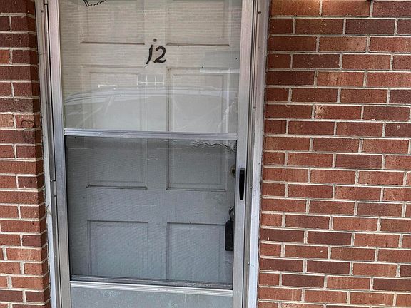 2nd image of 108 Franks Ct #12