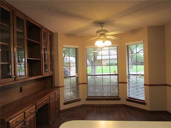 5th image of 5415 Emerald Park Blvd