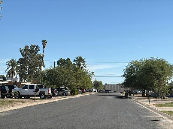 4th image of 596 W Harding Ave