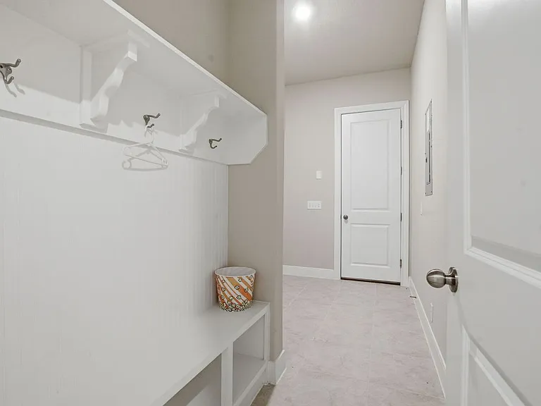 24710 Faraday — Photo 7