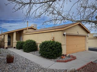1389 Lil Ave NE, Rio Rancho, NM 87144