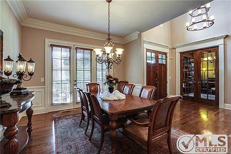 5th image of 638 Stonewater Blvd