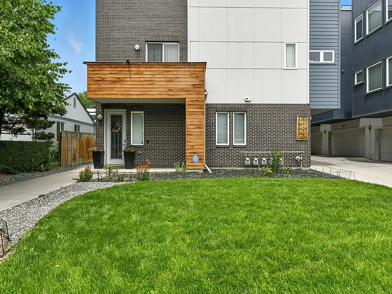 3433 W 16th Ave — Photo 21