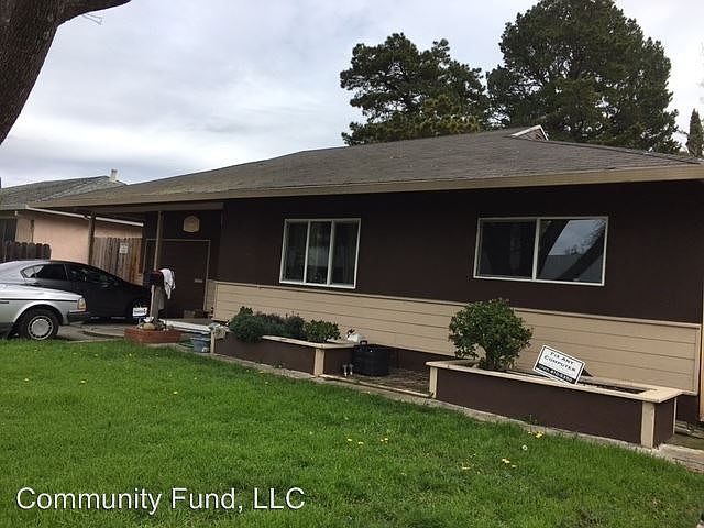 2nd image of 1006 E Tennessee Ct