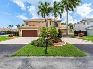 15472 SW 42nd Ln, Miami, FL 33185