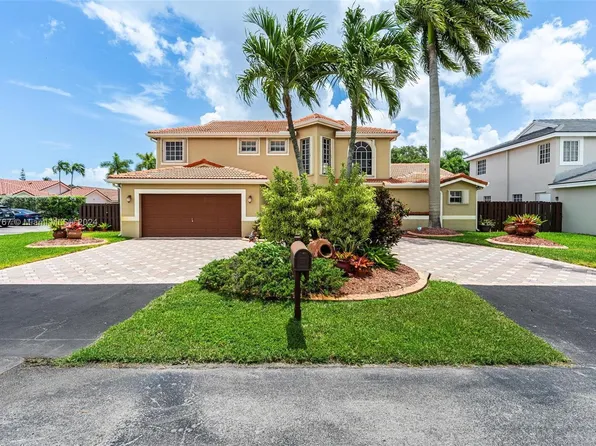 15472 SW 42nd Ln, Miami, FL 33185