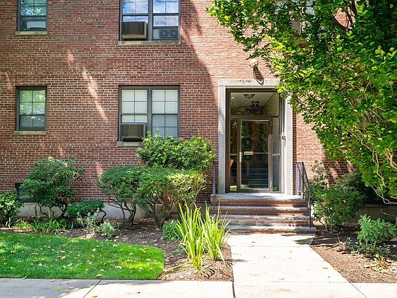 2nd image of 57 Harvard Ave APT 5
