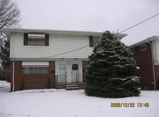 6656 State Rd, Cleveland, OH 44134