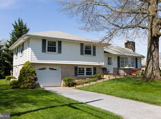 2719 Sherwood Ln, Lancaster, PA 17603