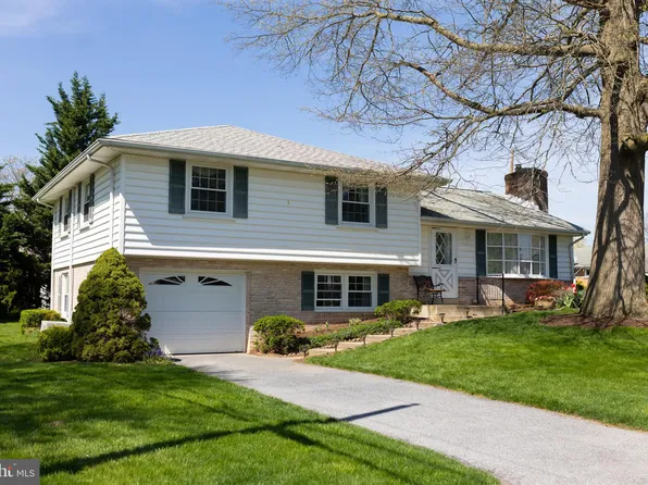 2719 Sherwood Ln, Lancaster, PA 17603