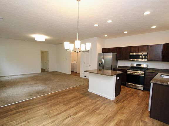 3rd image of 3390 Marlton Ct