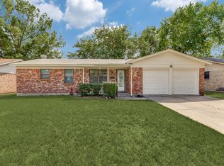 544 Thompson Dr, Saginaw, TX 76179