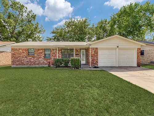 544 Thompson Dr Photo 1