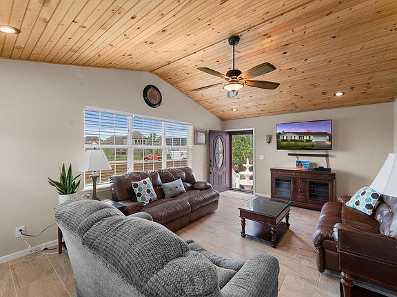 2nd image of 6318 Long Timber Dr