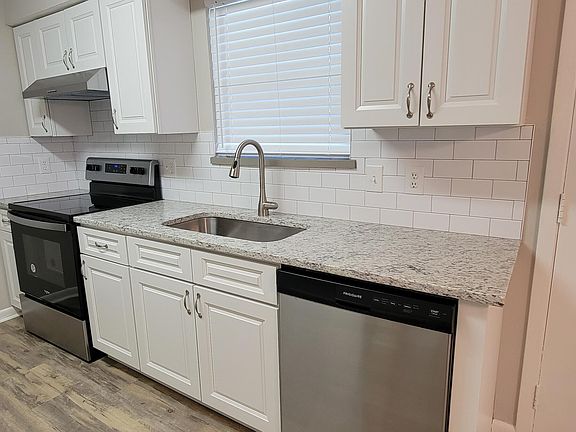 5th image of 1357 Kingsley Ave #4A