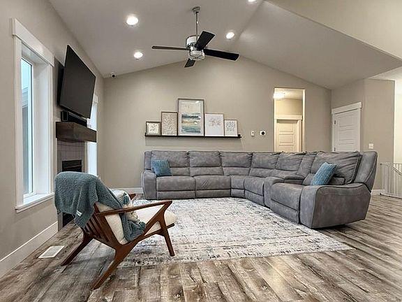 5th image of 2835 Spring Gulch Dr